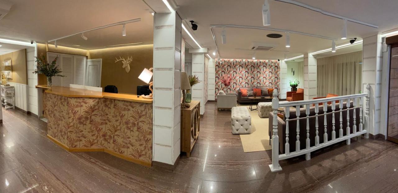 Hotel Gala Noja Kültér fotó