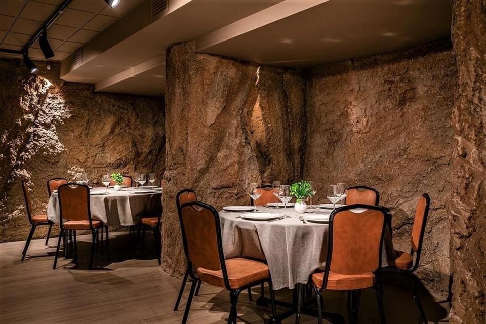 Hotel Gala Noja Kültér fotó