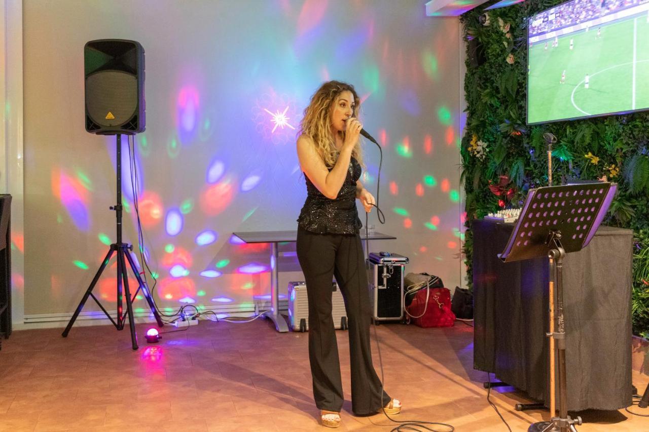 Hotel Gala Noja Kültér fotó